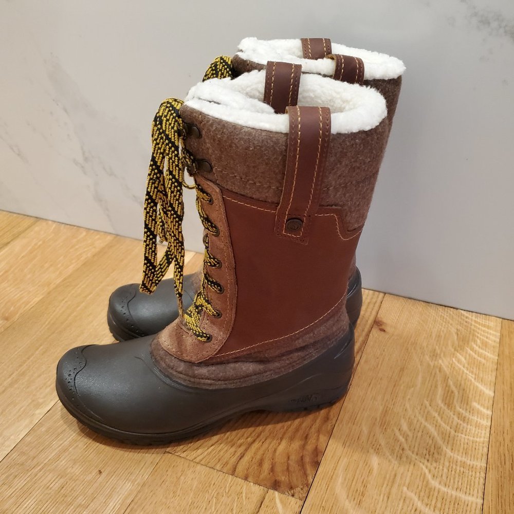 NWOT The North Face Women's Shellista III Winter Waterproof Boots Brown Size 8